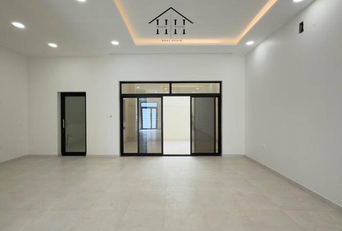 992948 - Property Image 2