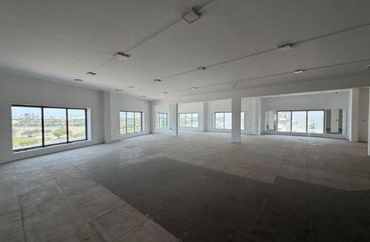 Office Space - 4 Bedrooms - 4 Bathrooms for rent in Tubli - Central Governorate