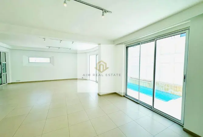 55055781 - Property Image 3