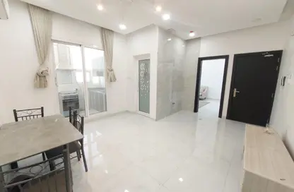 Apartment - 2 Bedrooms - 1 Bathroom for rent in Hidd - Muharraq Governorate