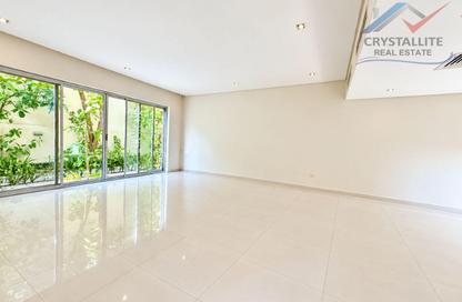 Villa - 3 - 4 for rent in Saar - Northern Governorate