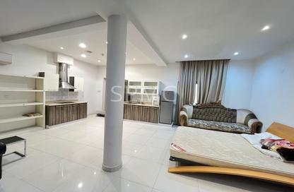 Apartment - Studio - 1 Bathroom for rent in Maqabah - Northern Governorate