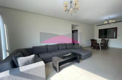 شقة - 2 غرف نوم - 2 حمامات للايجار في الجنبية - المحافظة الشمالية