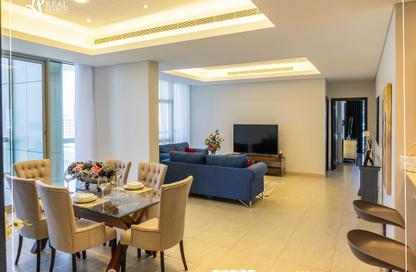 Apartment - 4 Bedrooms - 6 Bathrooms for rent in Reef Island - Capital Governorate