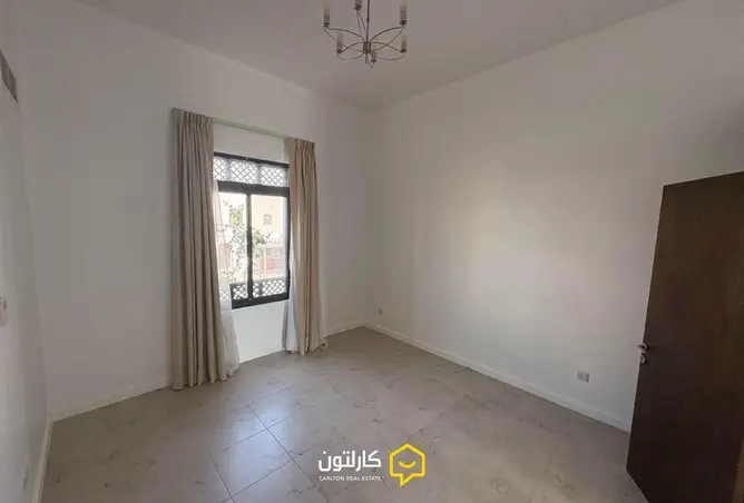 53404657 - Property Image 2
