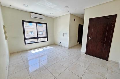 Apartment - 2 - 2 for rent in Isa Town - Central Governorate
