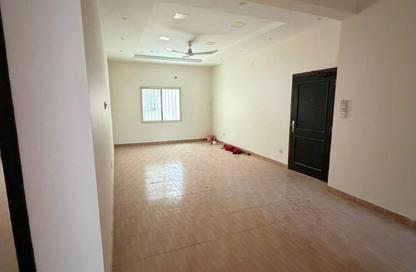 Apartment - 2 Bedrooms - 1 Bathroom for rent in Tubli - Central Governorate