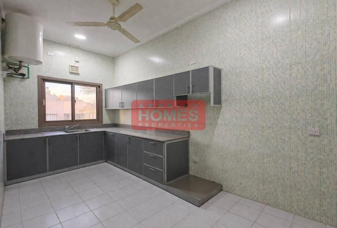 52117249 - Property Image 3