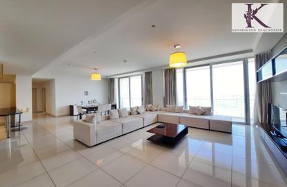 Apartment - 4 Bedrooms - 5 Bathrooms for rent in Sanabis - Manama - Capital Governorate
