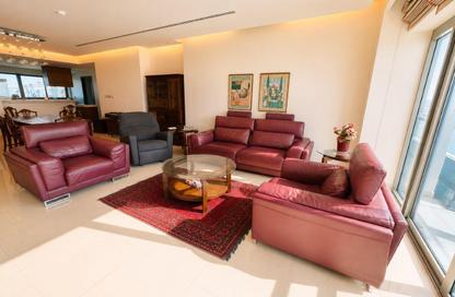 Apartment - 3 Bedrooms - 5 Bathrooms for rent in Reef Island - Capital Governorate