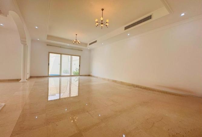 54262019 - Property Image 2