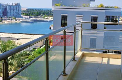 Apartment - 2 Bedrooms - 3 Bathrooms for rent in Reef Island - Capital Governorate Apartment - 2 Bedrooms - 3 Bathrooms for rent in Reef Island - Capital Governorate