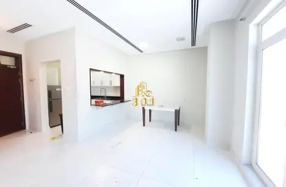 Apartment - 1 Bedroom - 2 Bathrooms for rent in Al Burhama - Manama - Capital Governorate