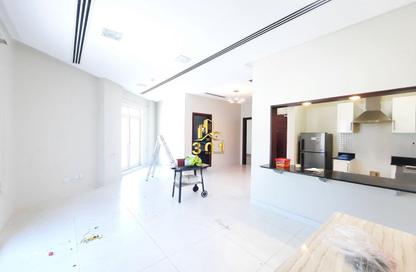 Apartment - 1 Bedroom - 2 Bathrooms for rent in Al Burhama - Manama - Capital Governorate