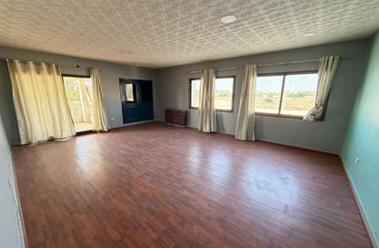 Villa - Studio - 5 for rent in Saar - Northern Governorate