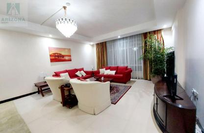 Apartment - 2 Bedrooms - 3 Bathrooms for rent in Al Juffair - Capital Governorate