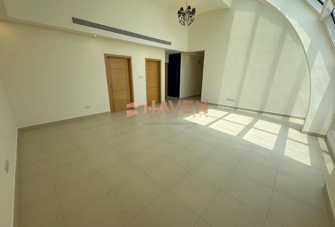 56037914 - Property Image 2