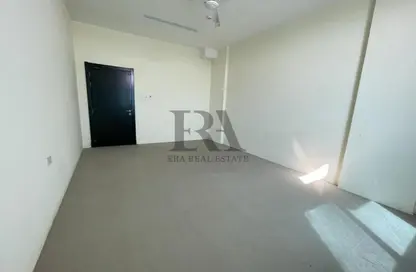 Staff Accommodation - Studio - 7+ Bathrooms for rent in Ras Zuwayed - Southern Governorate