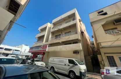 عمارة بالكامل - استوديو - 8 حمامات للبيع في القضيبية - المنامة - محافظة العاصمة