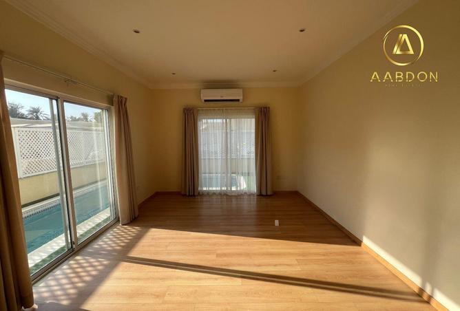 53574830 - Property Image 3