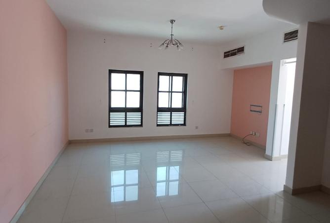 56423814 - Property Main Image