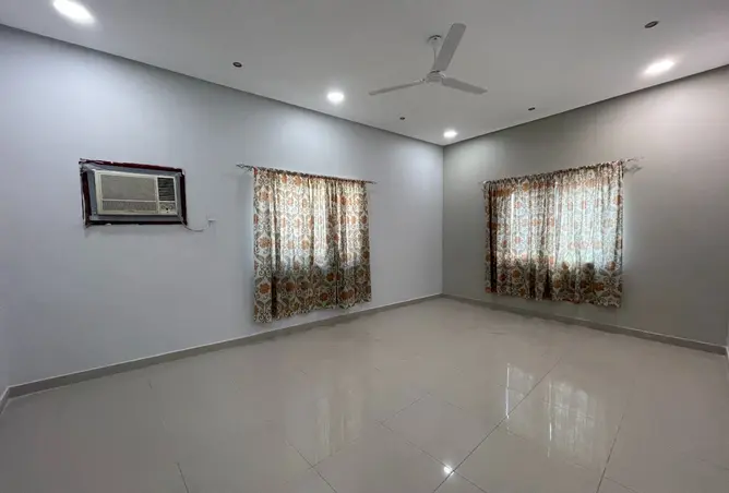 56211576 - Property Image 2