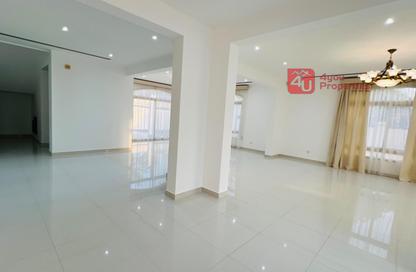 Villa - 4 - 5 for rent in Saar - Northern Governorate