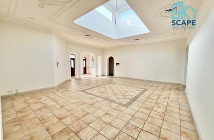 Villa - 4 Bedrooms - 4 Bathrooms for rent in Saar - Northern Governorate