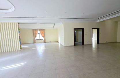 Villa - 5 Bedrooms - 5 Bathrooms for rent in Saar - Northern Governorate Villa - 5 Bedrooms - 5 Bathrooms for rent in Saar - Northern Governorate