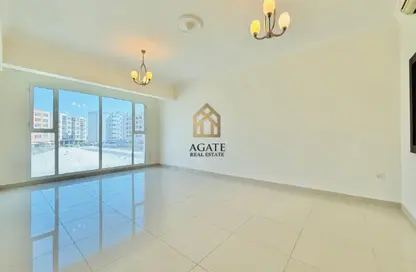 Apartment - 2 Bedrooms - 2 Bathrooms for rent in Hidd - Muharraq Governorate