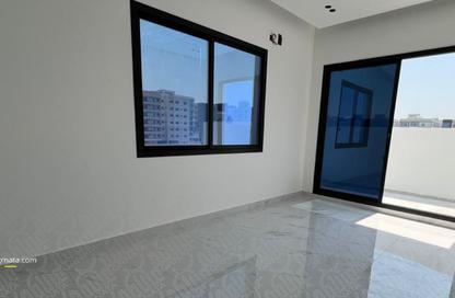 Villa - 6 - 7 for sale in Hidd - Muharraq Governorate