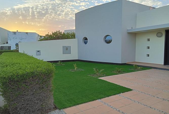 976054 - Property Main Image