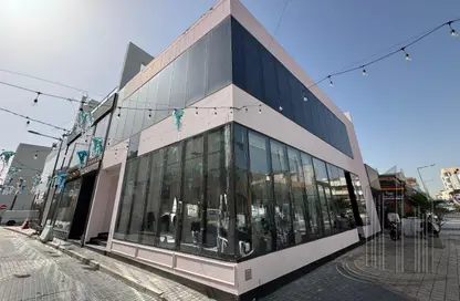 Retail - Studio - 6 Bathrooms for rent in Adliya - Manama - Capital Governorate