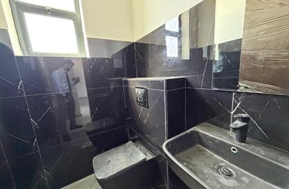 Office Space - 1 Bedroom - 2 Bathrooms for rent in Seef - Capital Governorate
