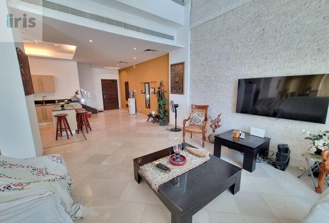54042043 - Property Image 3