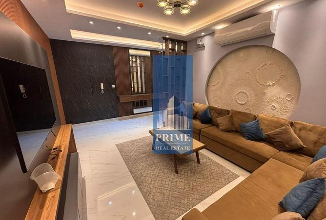 985583 - Property Main Image