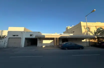 فيلا - 4 غرف نوم - 4 حمامات للبيع في مدينة حمد - المحافظة الشمالية