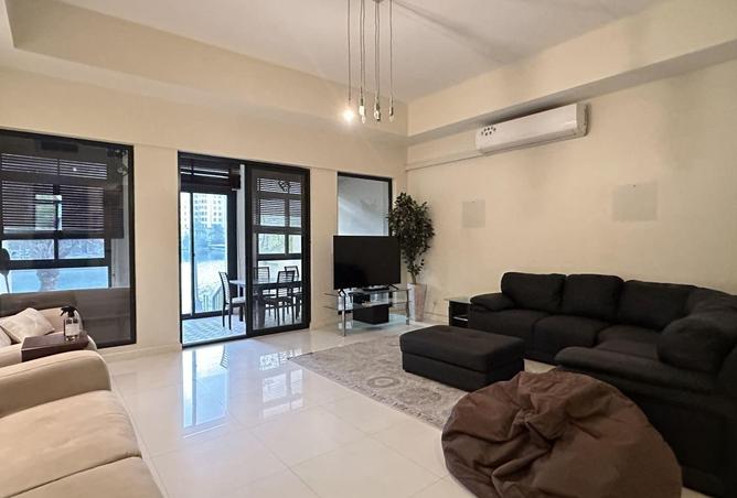 52301739 - Property Image 2