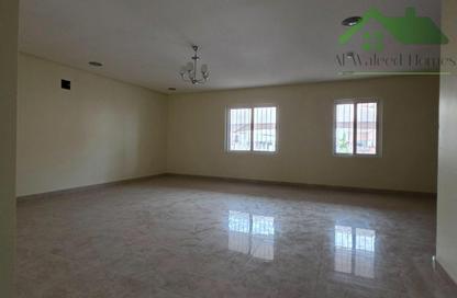 Apartment - 2 Bedrooms - 2 Bathrooms for rent in Arad - Muharraq Governorate