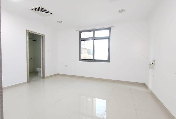 994223 - Property Image 2