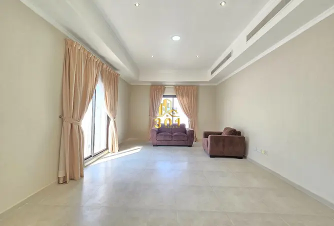 57122274 - Property Image 2