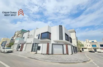 فيلا - 5 غرف نوم - 4 حمامات للبيع في جد الحاج - المحافظة الشمالية