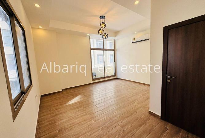 57011621 - Property Image 2