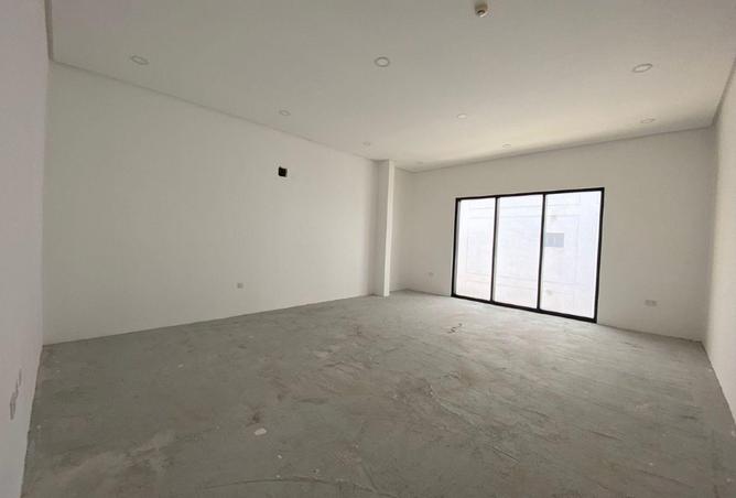 51798698 - Property Image 2