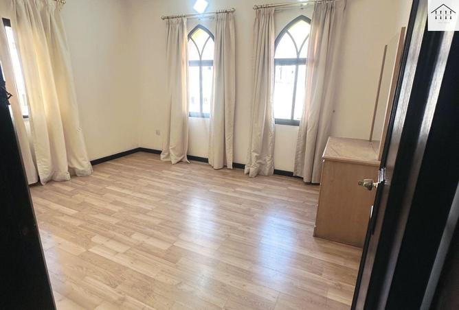 52727273 - Property Image 3