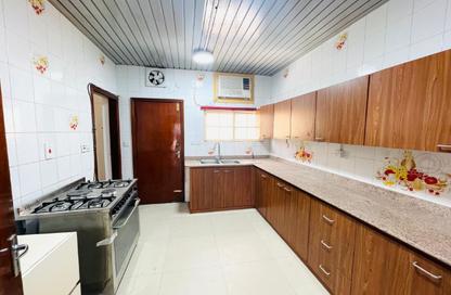 Villa - 4 - 4 for rent in Um Al Hasam - Manama - Capital Governorate Villa - 4 - 4 for rent in Um Al Hasam - Manama - Capital Governorate