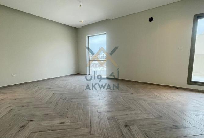 56153687 - Property Image 3