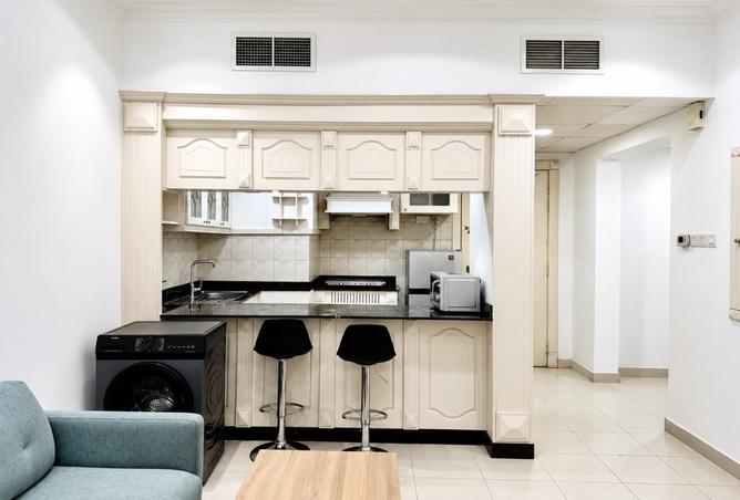FREE WIFI & PARKING | POOL & GYM | FAMILIES ONLY – pohled 3