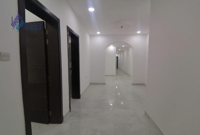 56037975 - Property Image 3