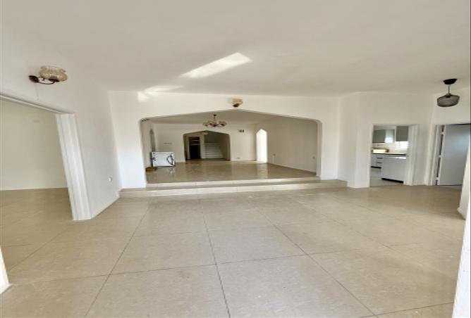 986945 - Property Image 3